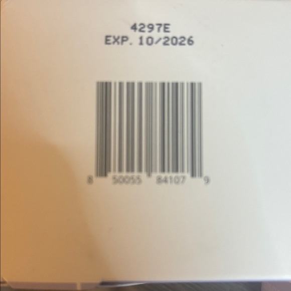 Purple Tighten & Lift Neck Cream - Picture 4 of 5